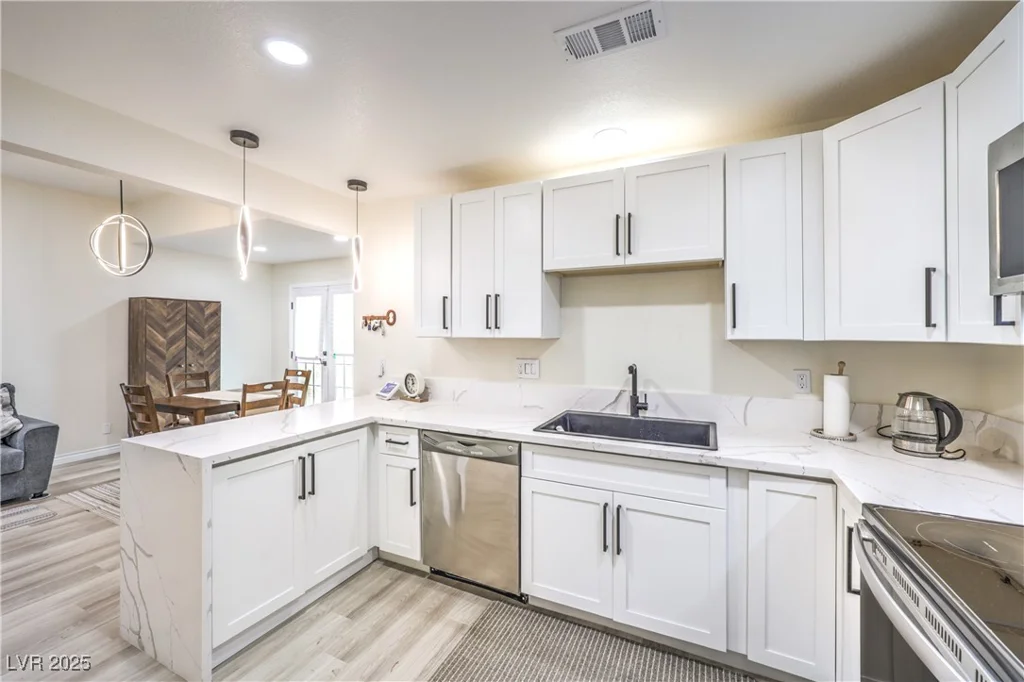 4437 Alto Verde, Las Vegas, NV 89119