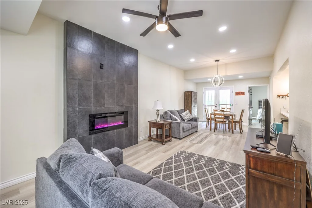 4437 Alto Verde, Las Vegas, NV 89119