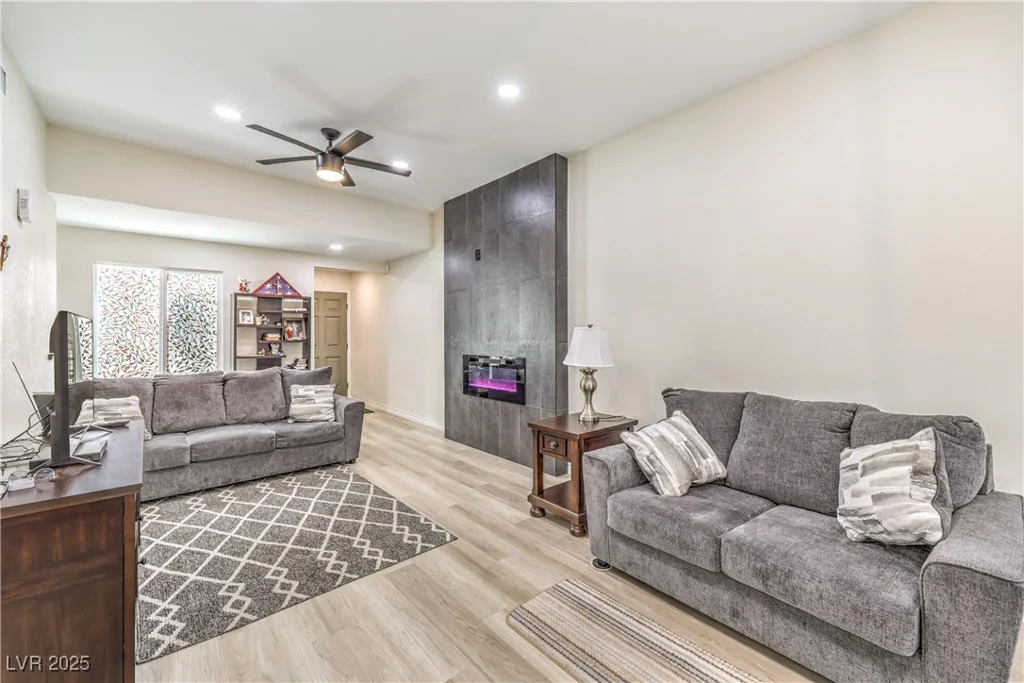 4437 Alto Verde, Las Vegas, NV 89119