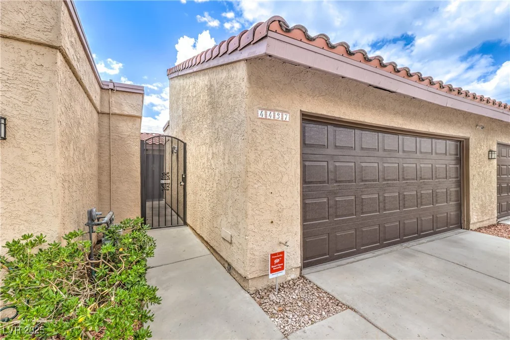 4437 Alto Verde, Las Vegas, NV 89119