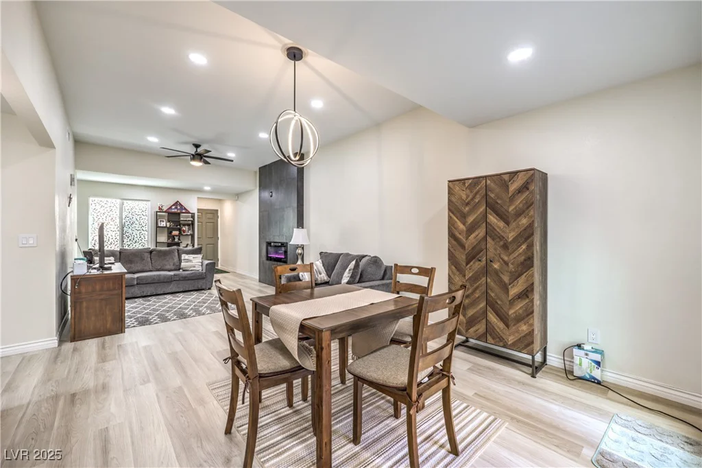 4437 Alto Verde, Las Vegas, NV 89119