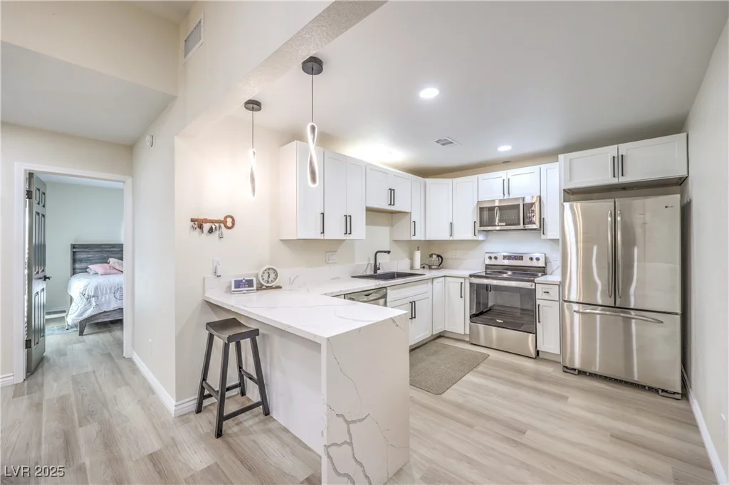 4437 Alto Verde, Las Vegas, NV 89119