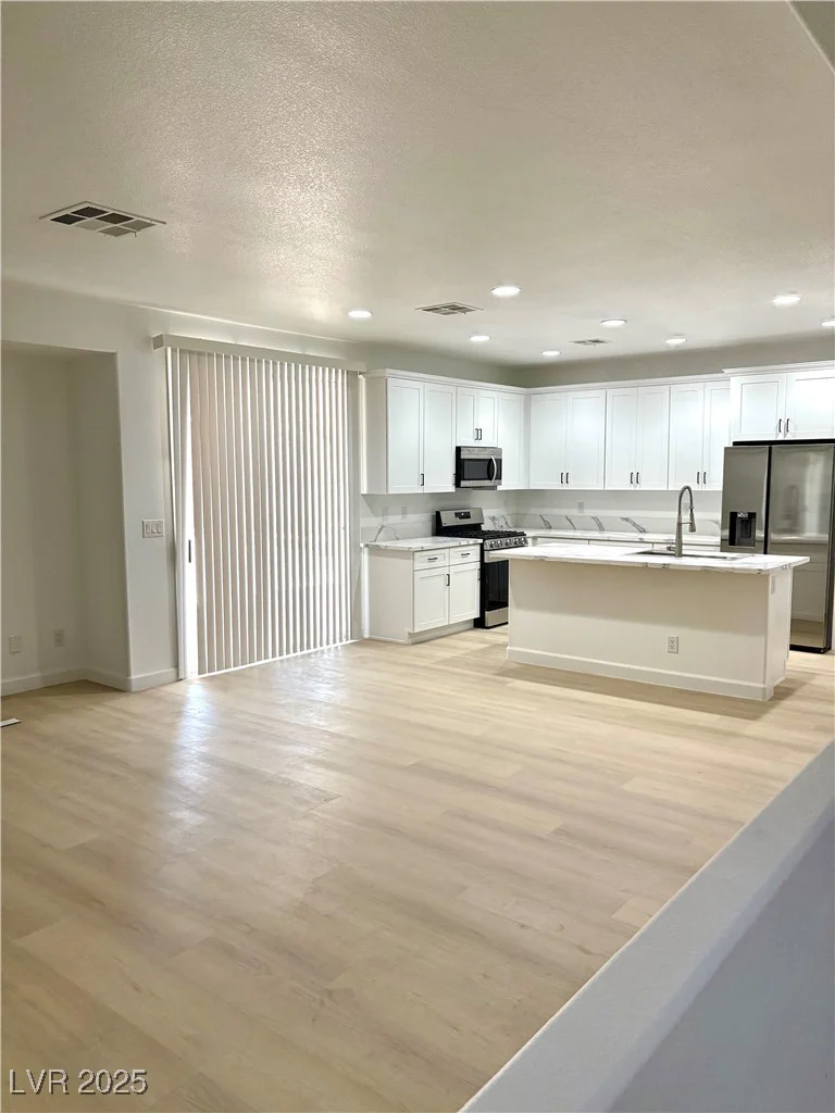 7615 Paso Robles, Las Vegas, NV 89113