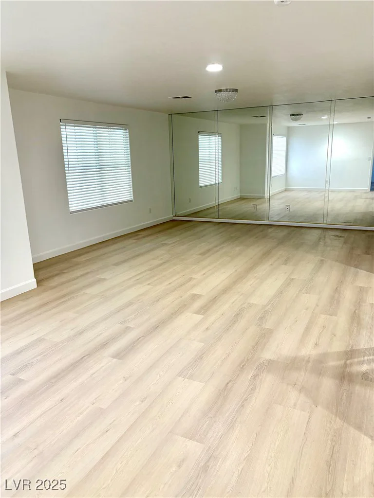 7615 Paso Robles, Las Vegas, NV 89113