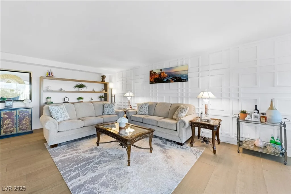 3111 Bel Air, Las Vegas, NV 89109