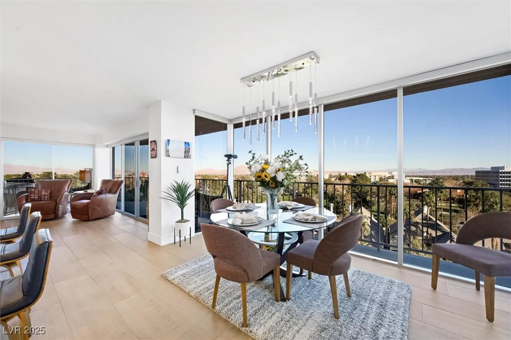 3111 Bel Air, Las Vegas, NV 89109