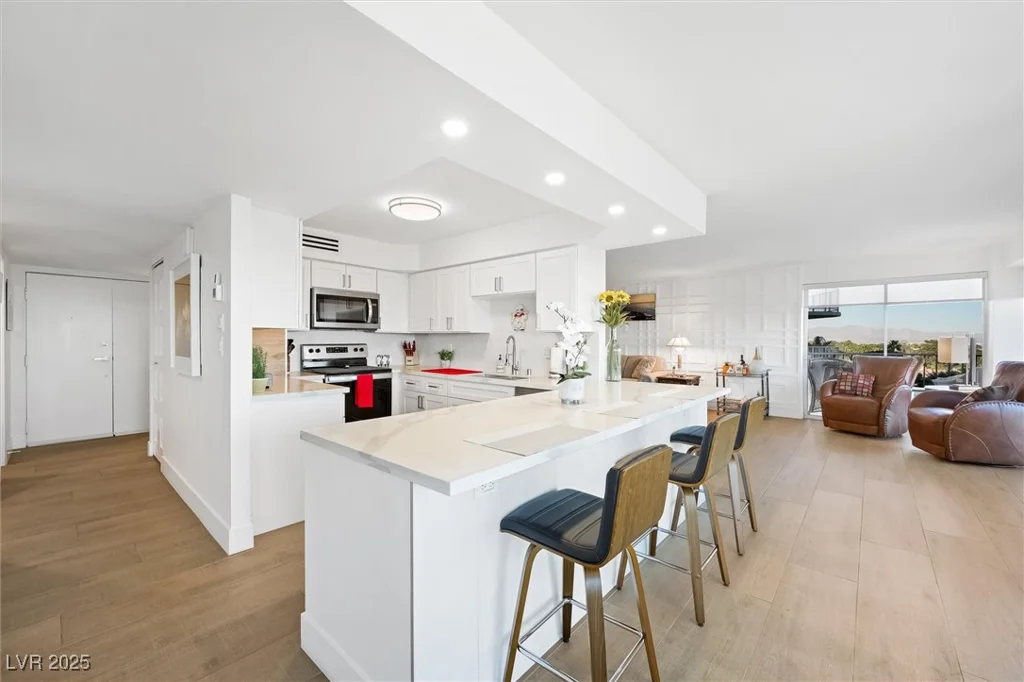 3111 Bel Air, Las Vegas, NV 89109