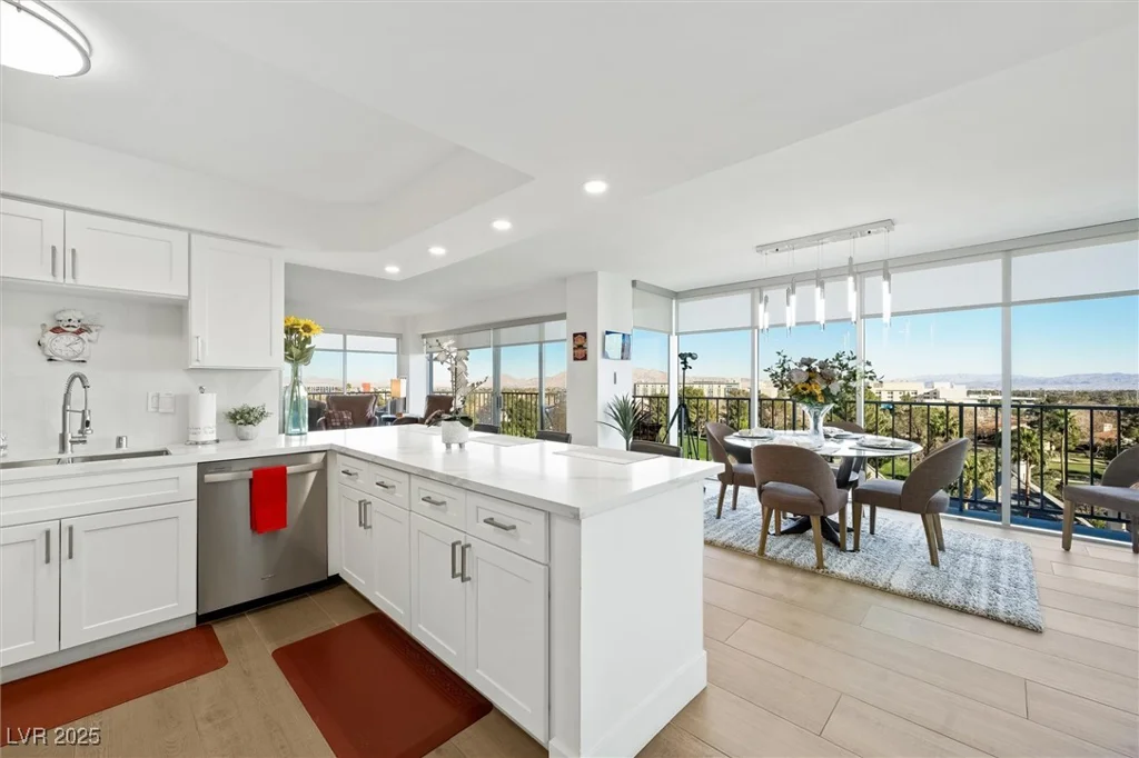 3111 Bel Air, Las Vegas, NV 89109