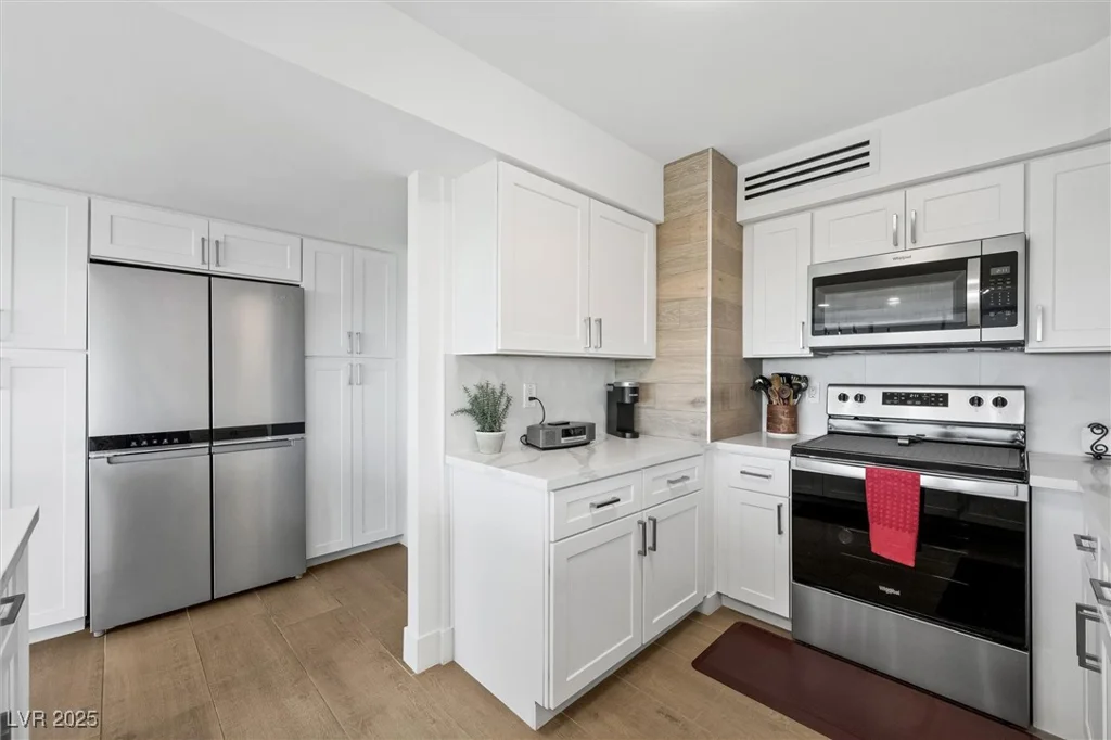 3111 Bel Air, Las Vegas, NV 89109