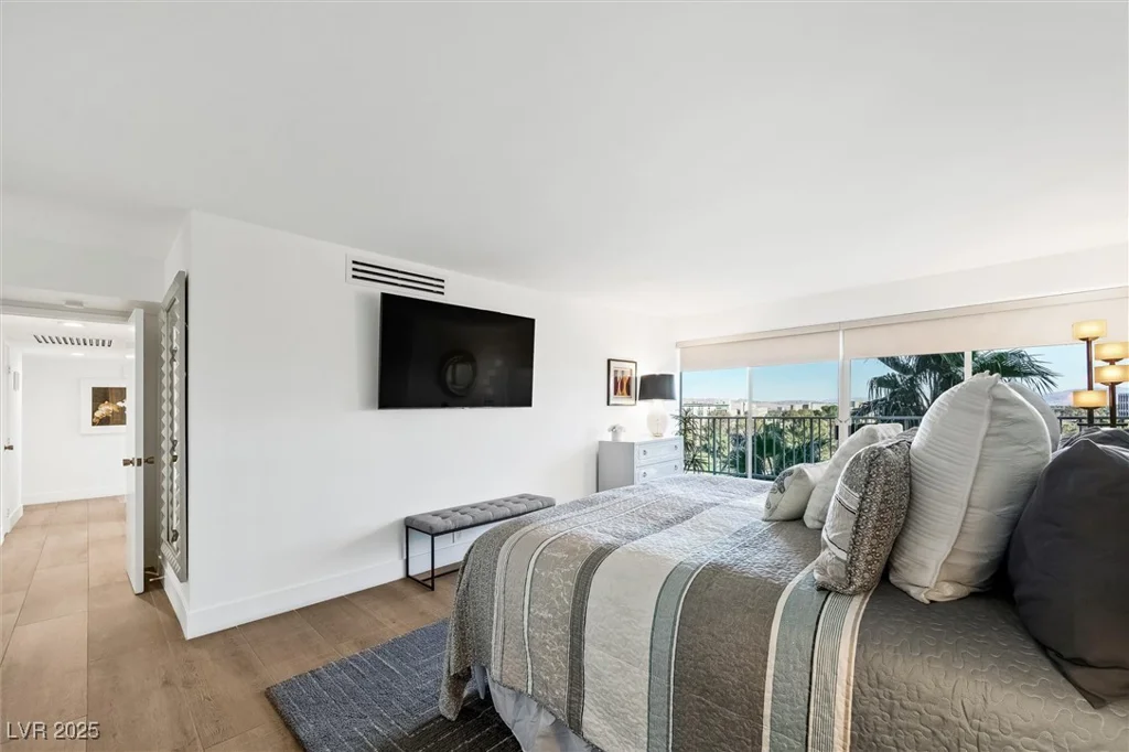 3111 Bel Air, Las Vegas, NV 89109