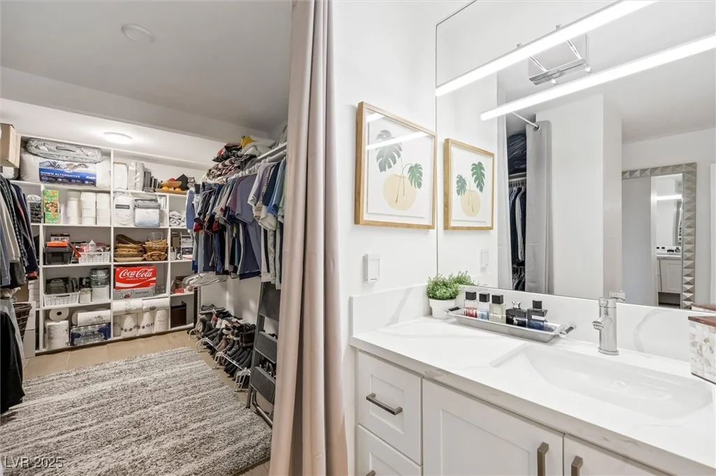 3111 Bel Air, Las Vegas, NV 89109