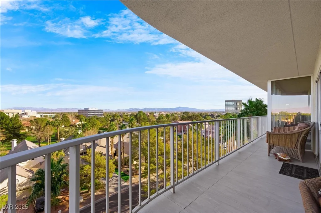 3111 Bel Air, Las Vegas, NV 89109