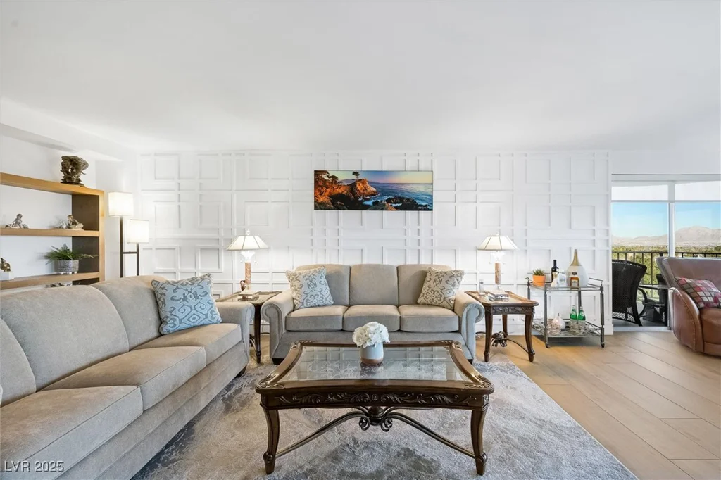 3111 Bel Air, Las Vegas, NV 89109