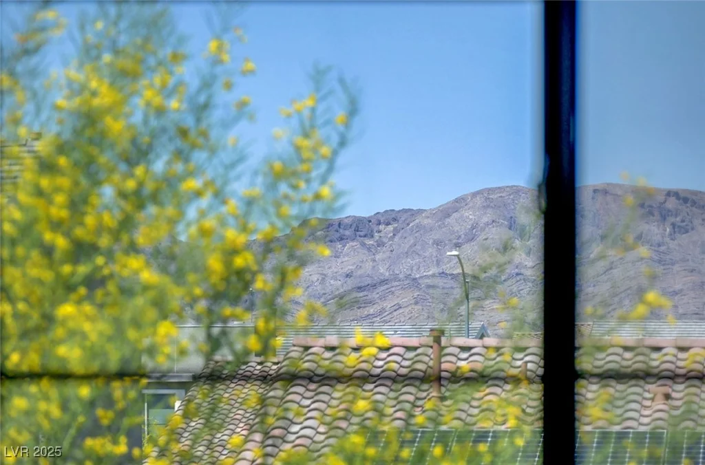 1321 Hudson Creek, North Las Vegas, NV 89084