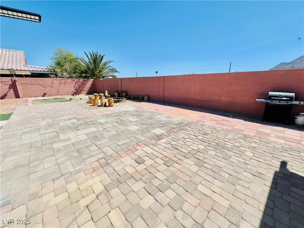 1860 Banaba, Las Vegas, NV 89156