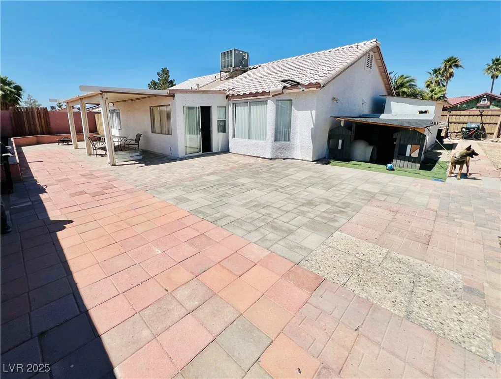 1860 Banaba, Las Vegas, NV 89156