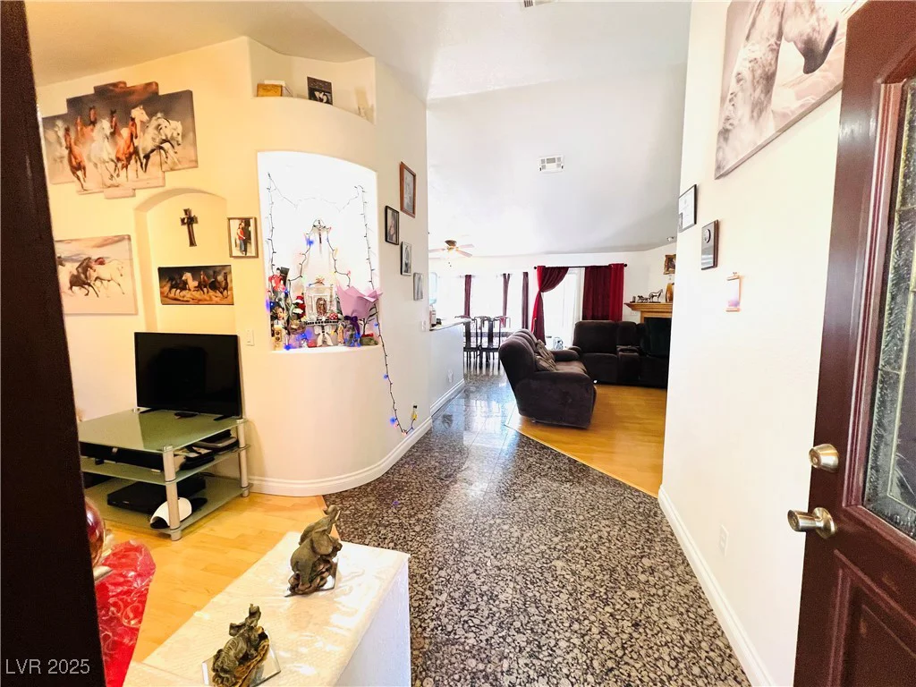 1860 Banaba, Las Vegas, NV 89156