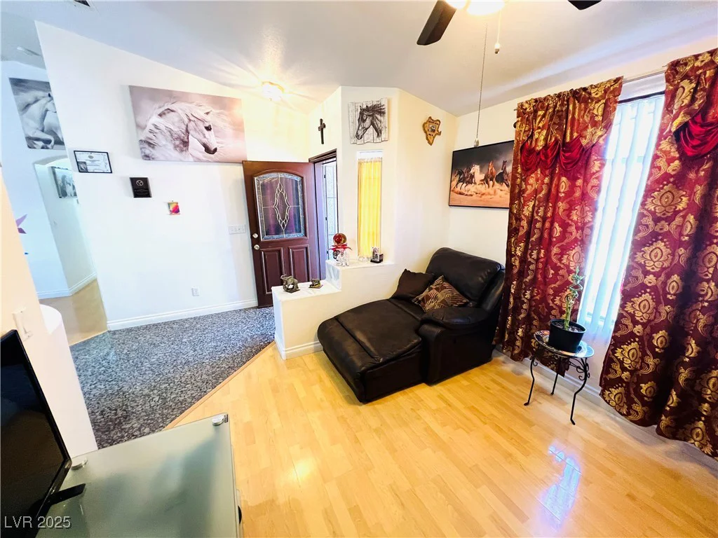 1860 Banaba, Las Vegas, NV 89156