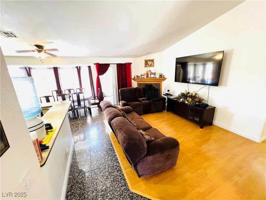1860 Banaba, Las Vegas, NV 89156