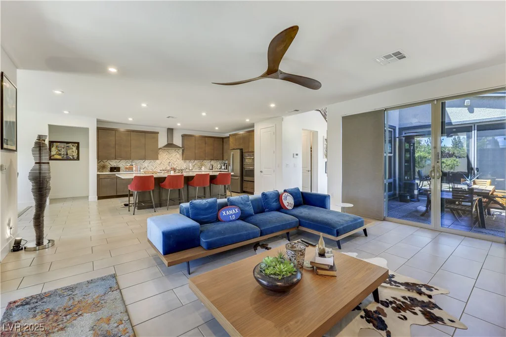 10297 Sierra Skye, Las Vegas, NV 89166