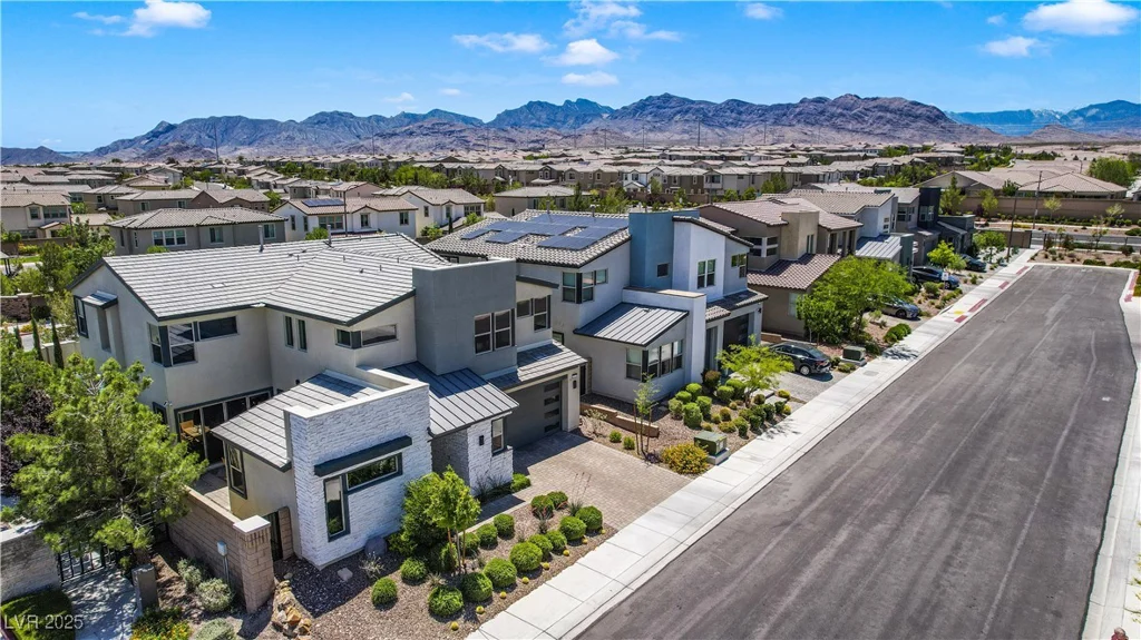 10297 Sierra Skye, Las Vegas, NV 89166