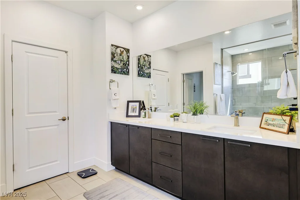10297 Sierra Skye, Las Vegas, NV 89166