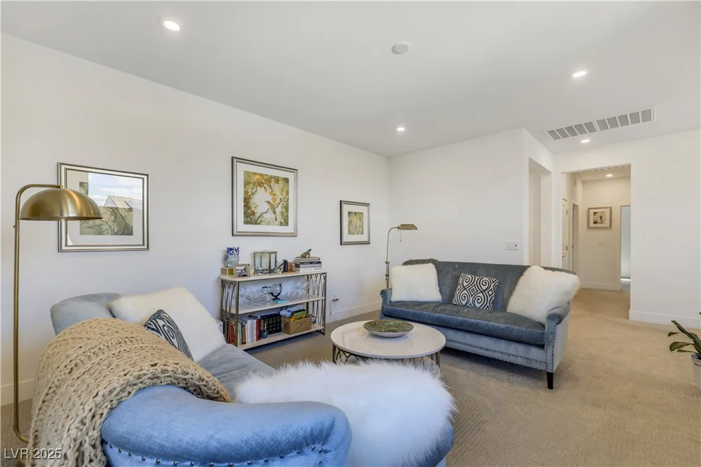 10297 Sierra Skye, Las Vegas, NV 89166