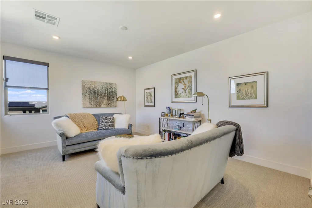10297 Sierra Skye, Las Vegas, NV 89166