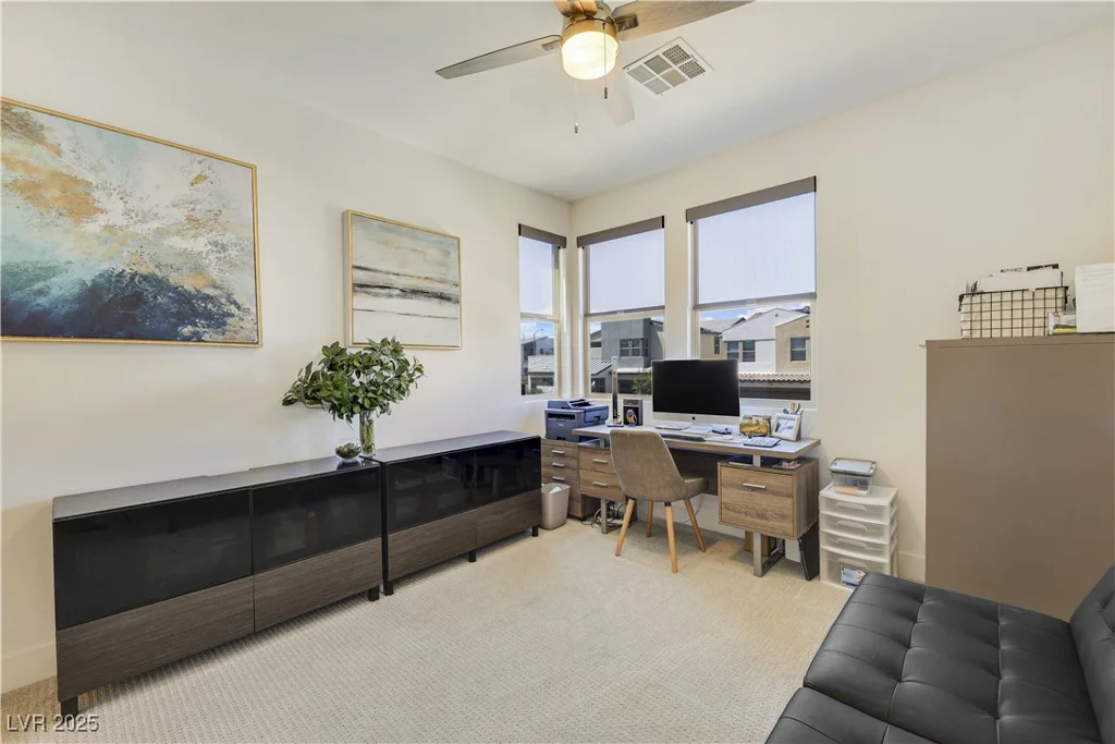 10297 Sierra Skye, Las Vegas, NV 89166