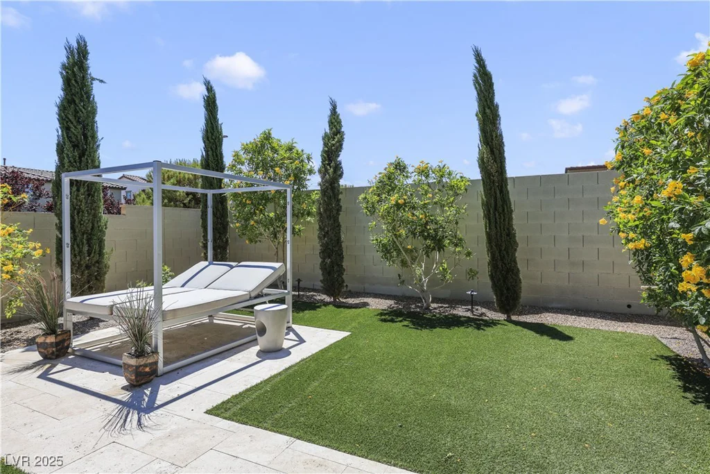 10297 Sierra Skye, Las Vegas, NV 89166