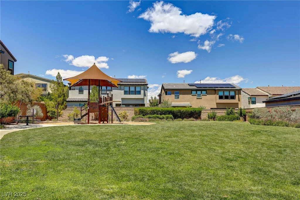 10297 Sierra Skye, Las Vegas, NV 89166