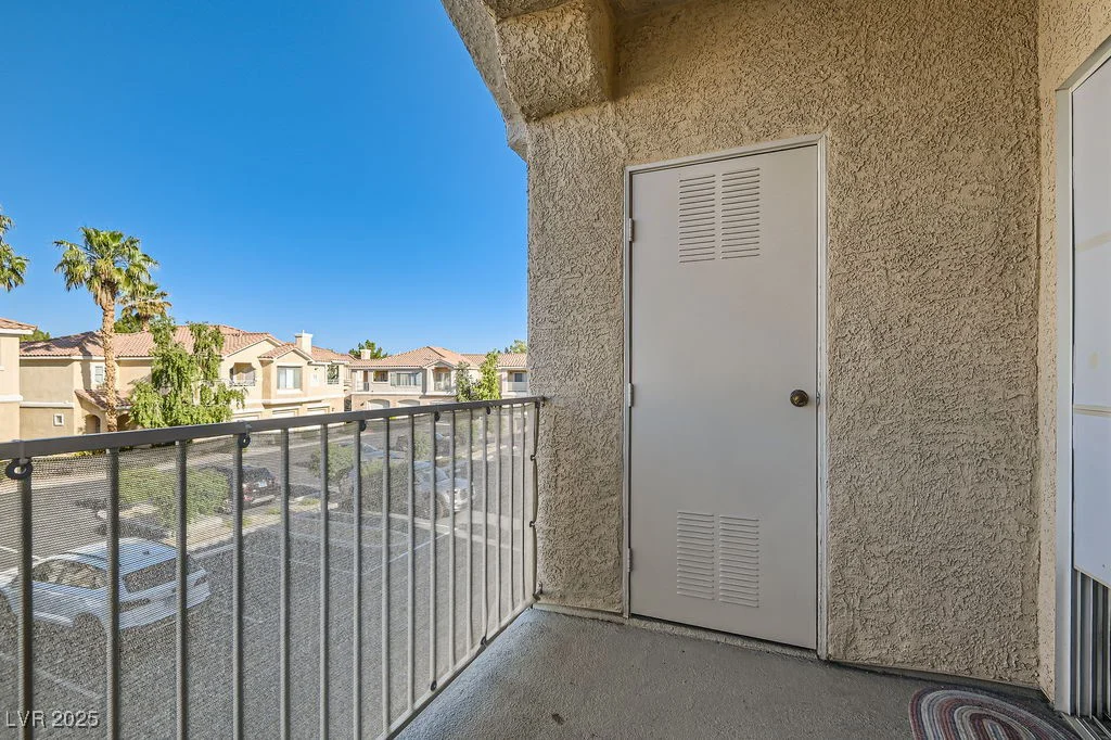 251 Green Valley, Henderson, NV 89012