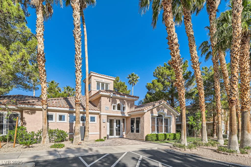 251 Green Valley, Henderson, NV 89012