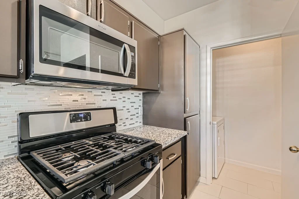 251 Green Valley, Henderson, NV 89012