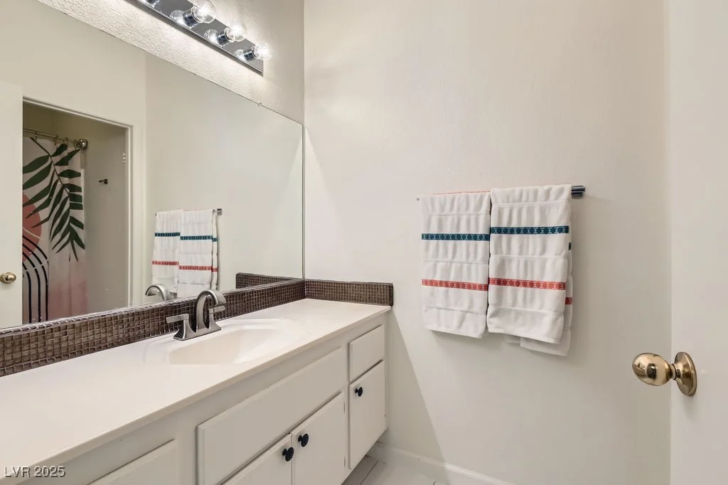 251 Green Valley, Henderson, NV 89012