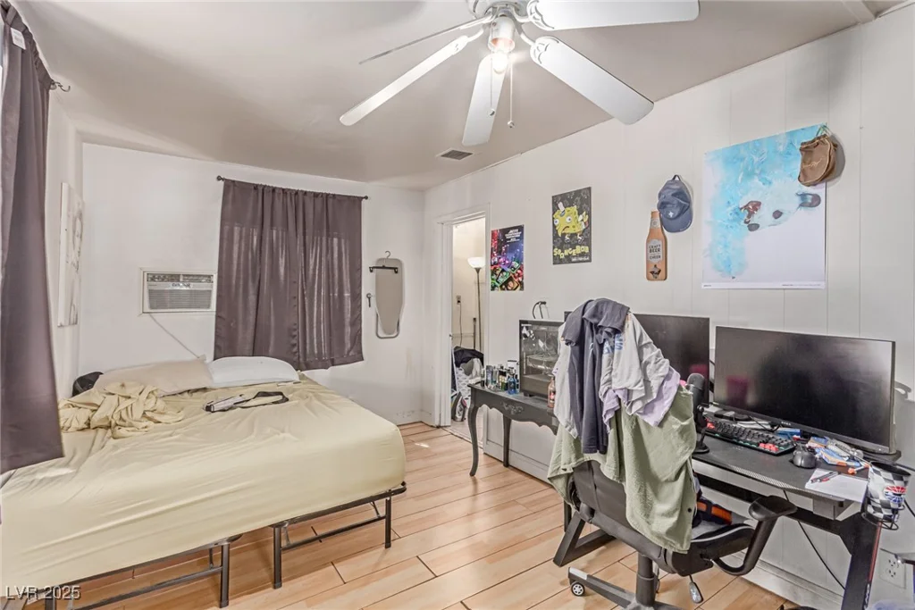 201 Cervantes, Las Vegas, NV 89101