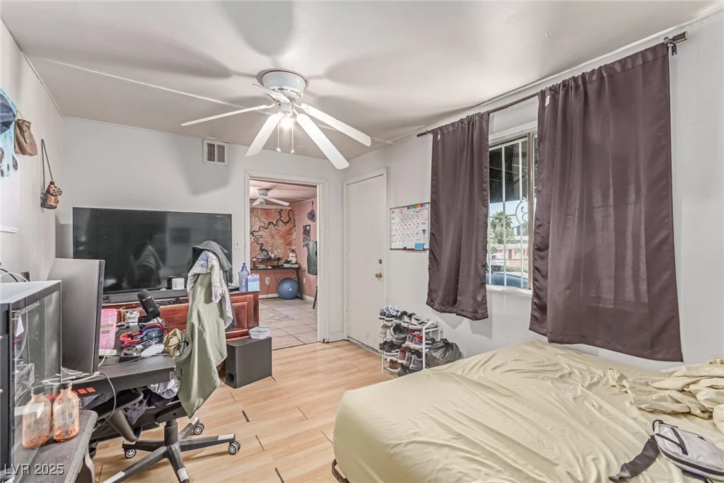 201 Cervantes, Las Vegas, NV 89101