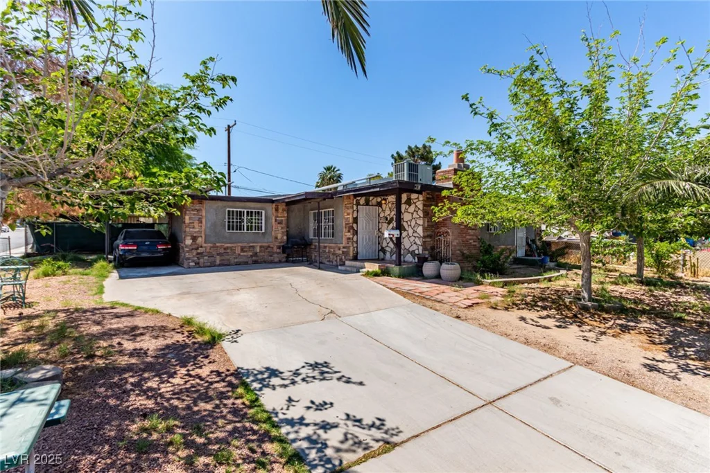 201 Cervantes, Las Vegas, NV 89101