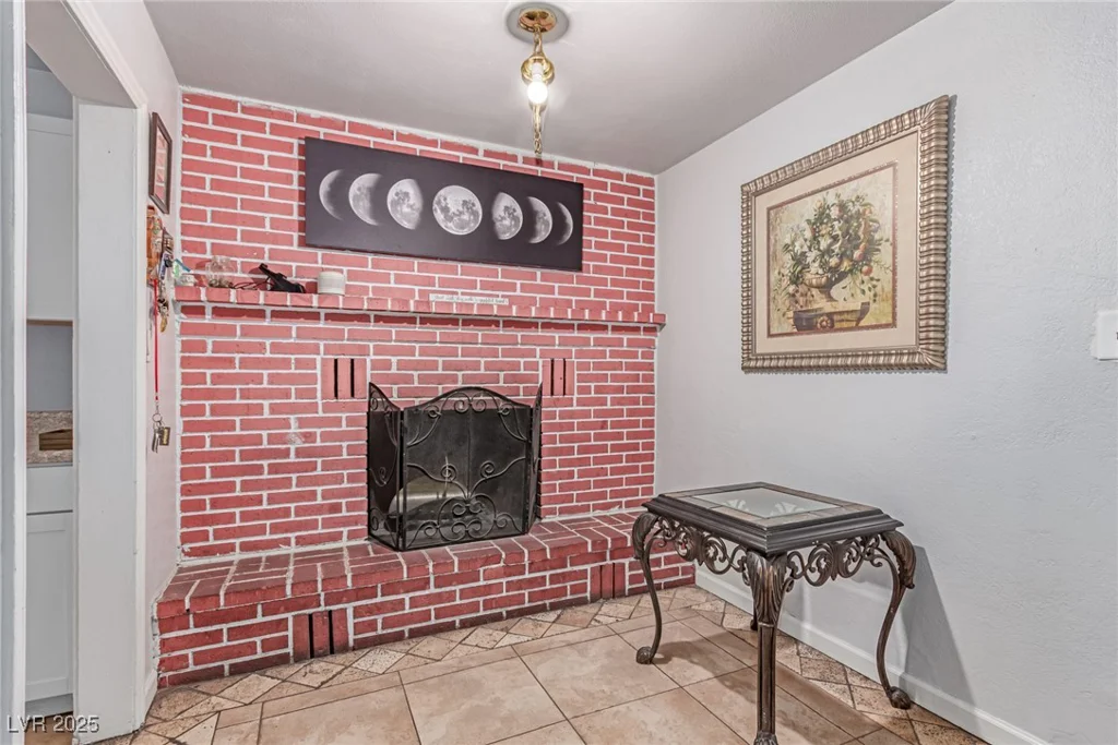 201 Cervantes, Las Vegas, NV 89101