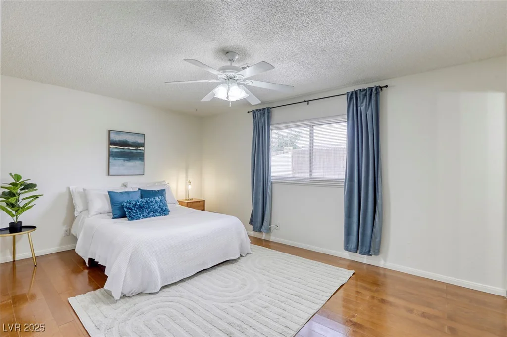 1012 Winwood, Las Vegas, NV 89108