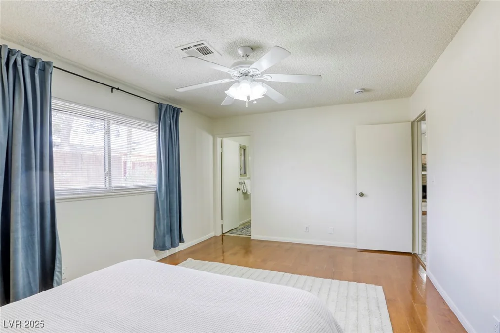 1012 Winwood, Las Vegas, NV 89108