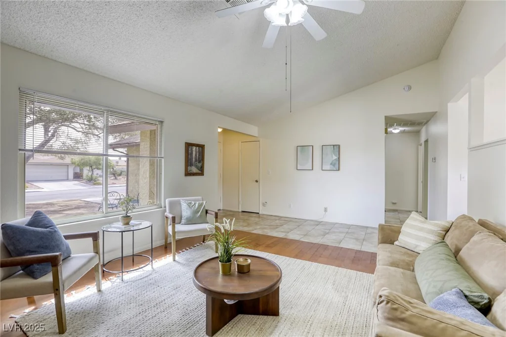 1012 Winwood, Las Vegas, NV 89108