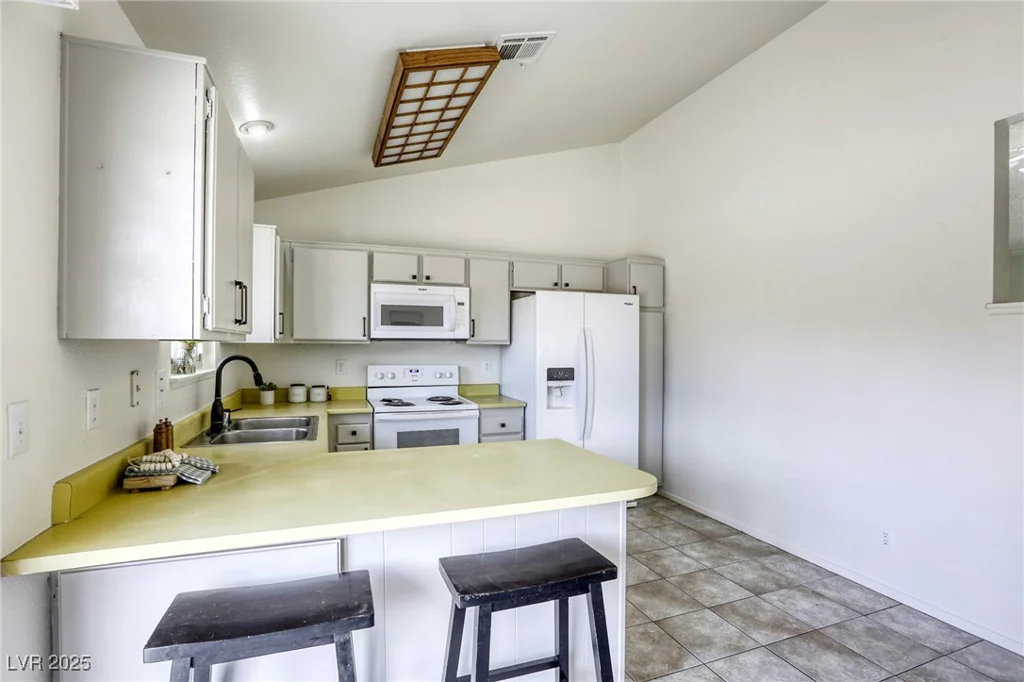 1012 Winwood, Las Vegas, NV 89108
