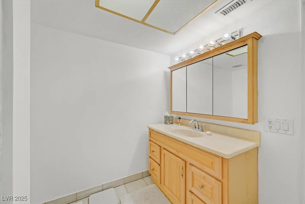 3753 Heritage, Las Vegas, NV 89121