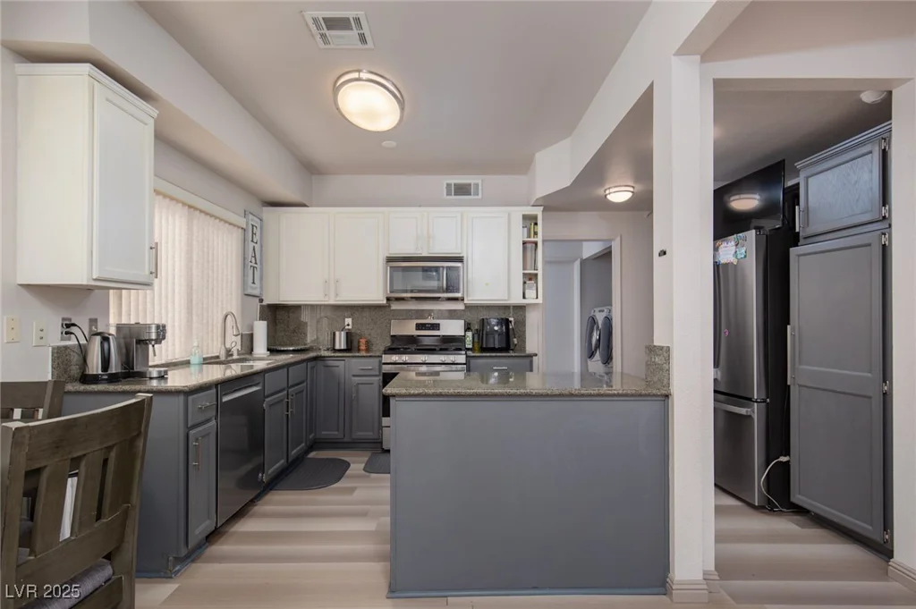 1942 Old Mill, Henderson, NV 89014
