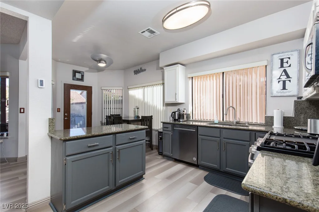 1942 Old Mill, Henderson, NV 89014
