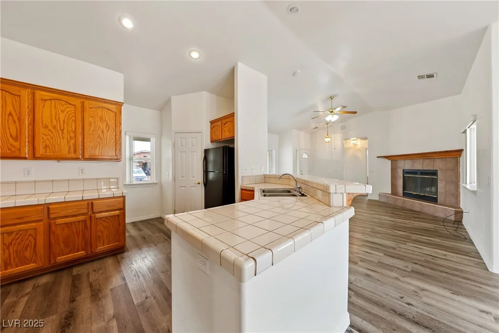 654 Mazelle, Pahrump, NV 89060