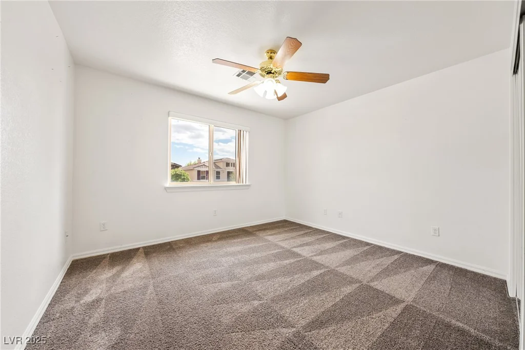654 Mazelle, Pahrump, NV 89060