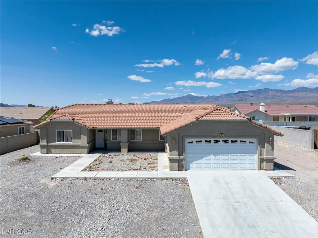 654 Mazelle, Pahrump, NV 89060