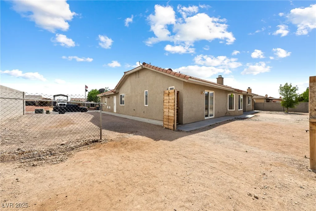 654 Mazelle, Pahrump, NV 89060